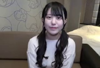 麦迪逊·艾薇和卡西·莱恩斯的激情之吻
